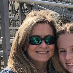 Meet your Posher, Kelli